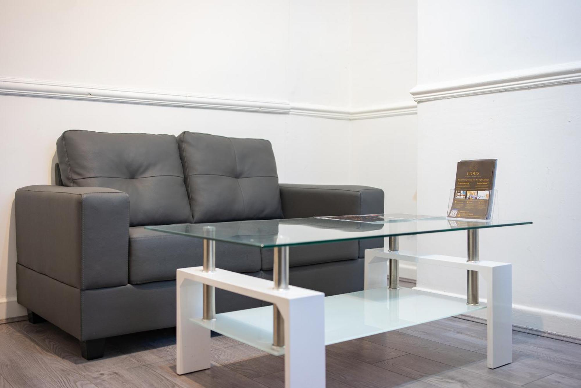 Cozy Rooms In Shared Accommodation Near Anfield Stadium With Parking And Wifi Liverpool Exterior photo
